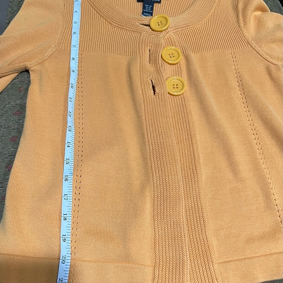 Pre-loved H&M mustard short cardigan - Picture 6 of 6